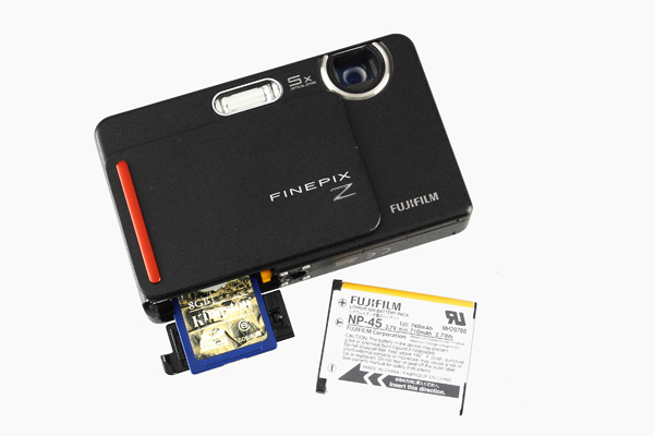 Fujifilm FinePix Z300纖薄美型「觸」動人心