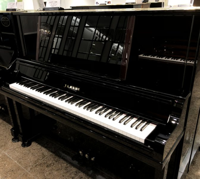 中古》UX300 ヤマハアップライトピアノ(消音機能外し済み) | ご成約
