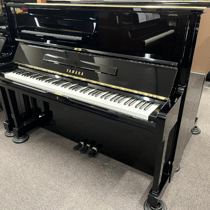 中古》U1A ヤマハアップライトピアノ | 中古アップライトピアノ | 大阪