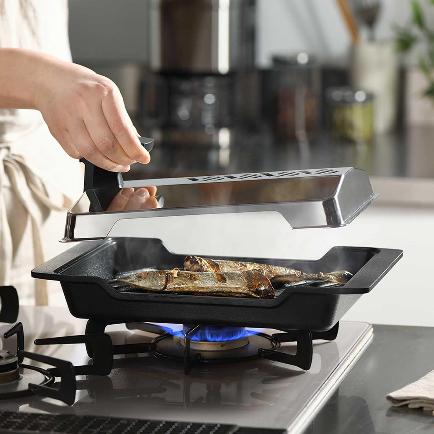 ふっくら皮パリッ！焼き魚の理想を叶える炭グリル「大人の焼魚」 【IH