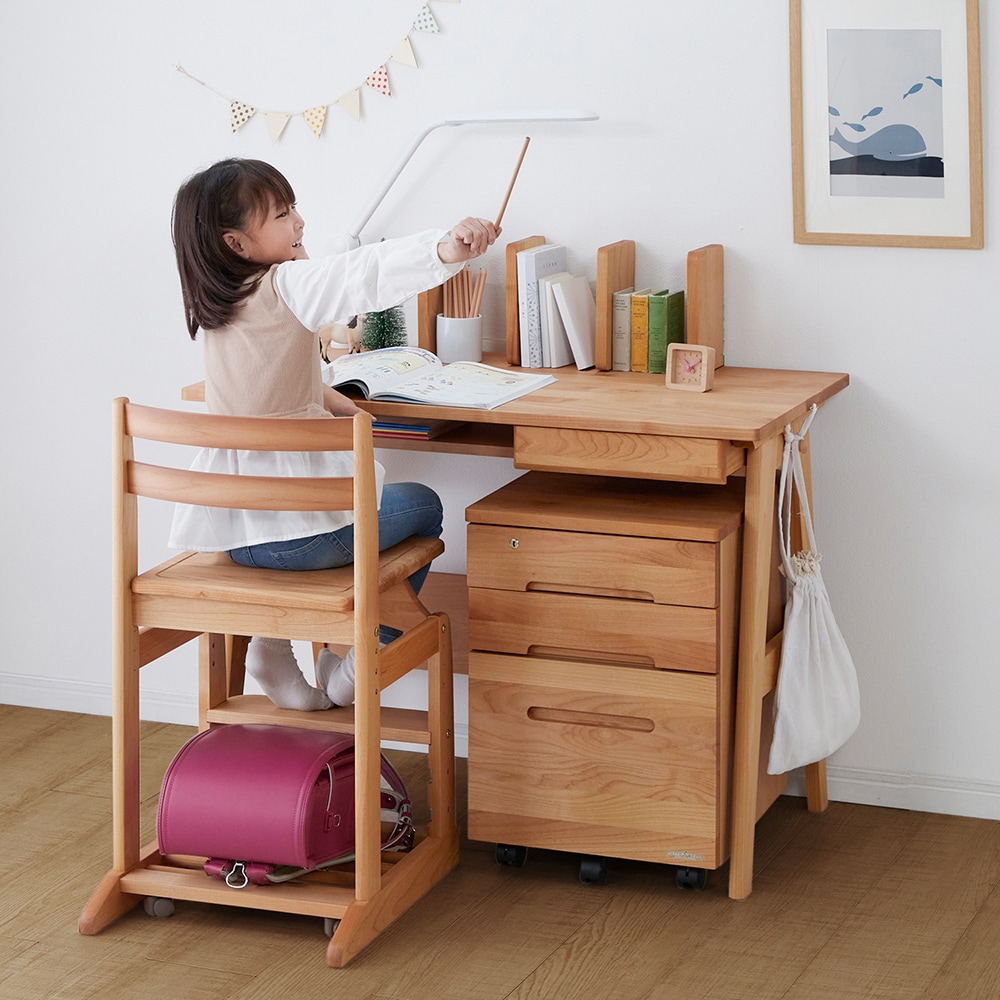 リビング学習にも最適な学習机シリーズ 【スキップ】(堀田木工所