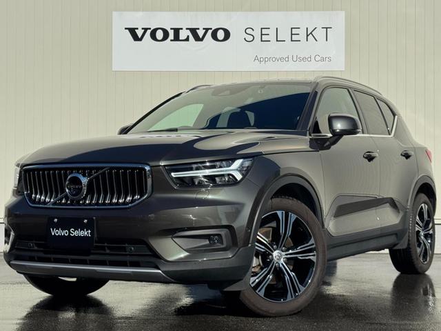 ボルボ XC40 T4 AWD インスクリプション インテリセーフ標準