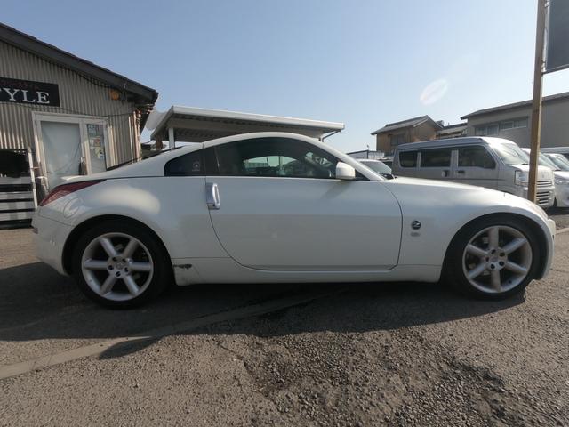 NISSAN FAIRLADY Z VERSION T | 2003 | PEARL | 102194 km | details