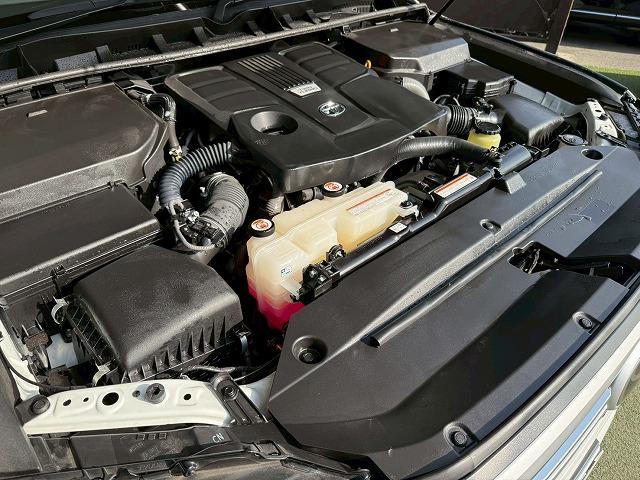 TOYOTA LAND CRUISER ZX | 2023 | PEARL WHITE | 53000 km | details