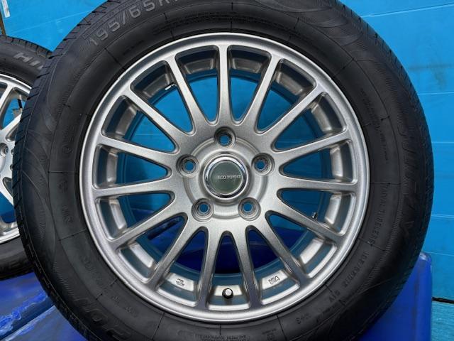 トヨタ ノア パーツ情報 ノア、VOXY、エスクァイアなどに装着できる15