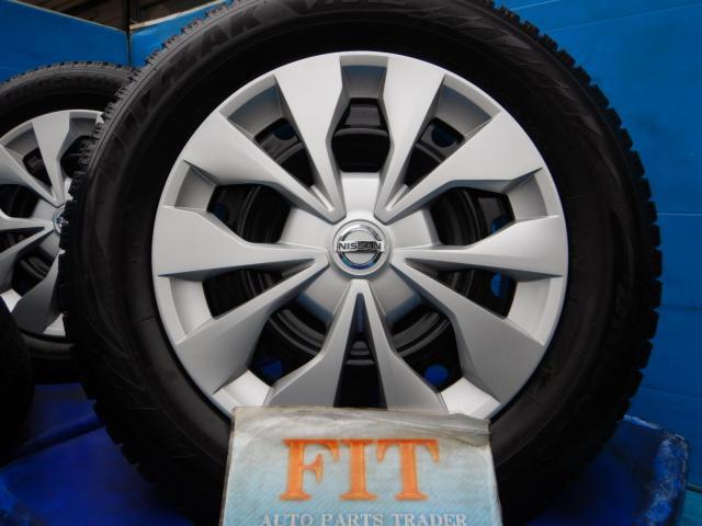 セレナ純正スチールホイールのスタッドレスタイヤ付きセット入庫です