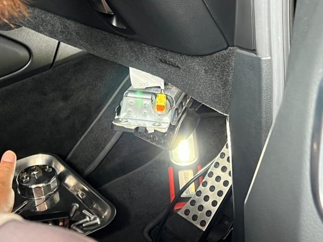 メルセデス・ベンツ W463A W464 現行Gクラス G350d スロコン取り付け