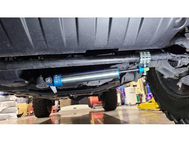 JLラングラー、ステアリングダンパー交換｜グーネットピット