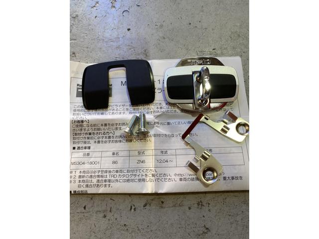 トヨタ 86 ZN6 TRD ドアスタビライザー取付け 名古屋市 天白区｜グー