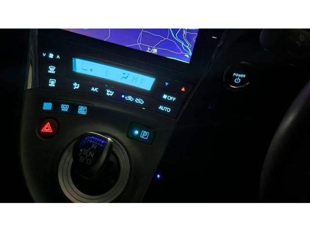 プリウス エアコンパネルLED打ち替え 30プリウス LED打ち換え ホワイト