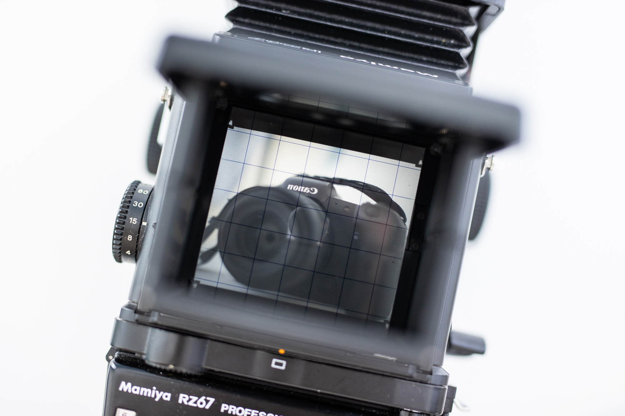 仕事用中判カメラの決定版！ 「Mamiya RZ67」 – ウチヤマシンヤの