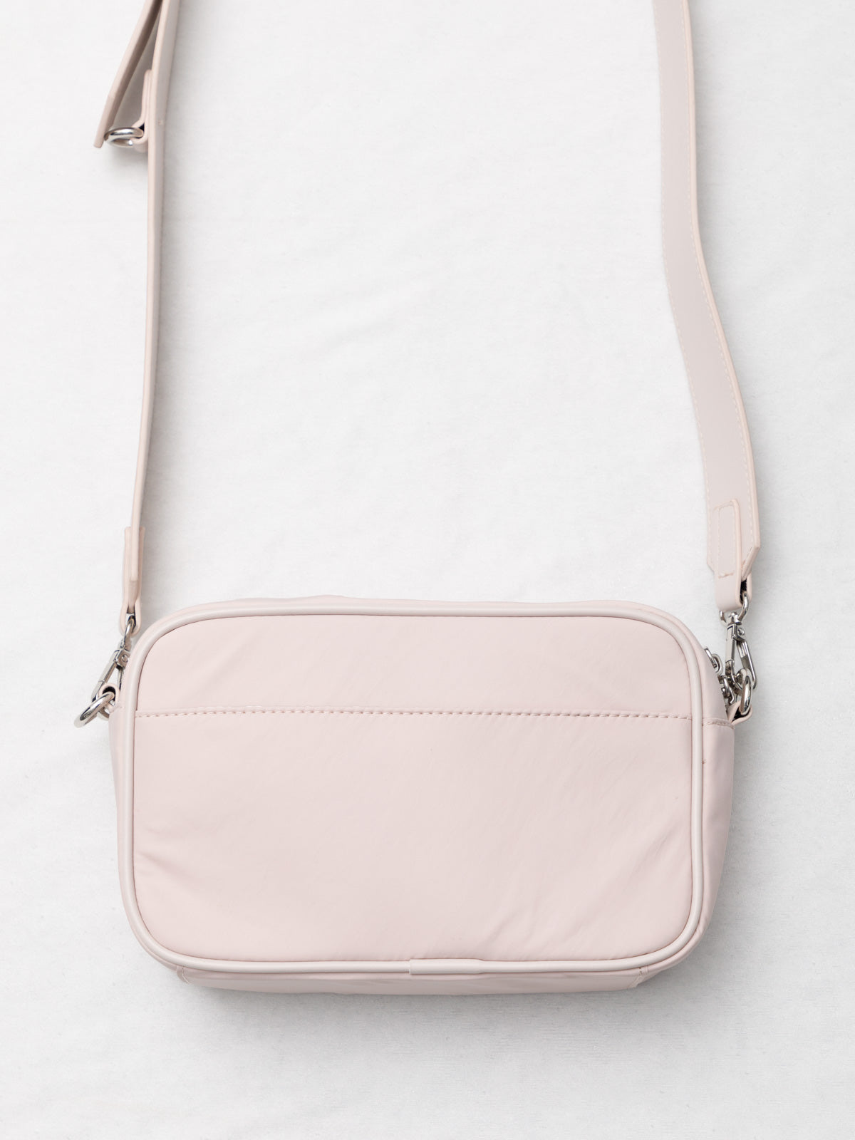 ハートポーチ付きナイロンスクエアショルダーバッグ – pium