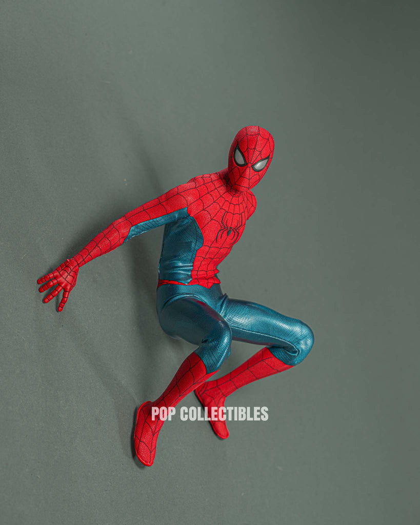 Hot Toys MMS679 Spiderman No Way Home Spiderman Red and Blue Suit