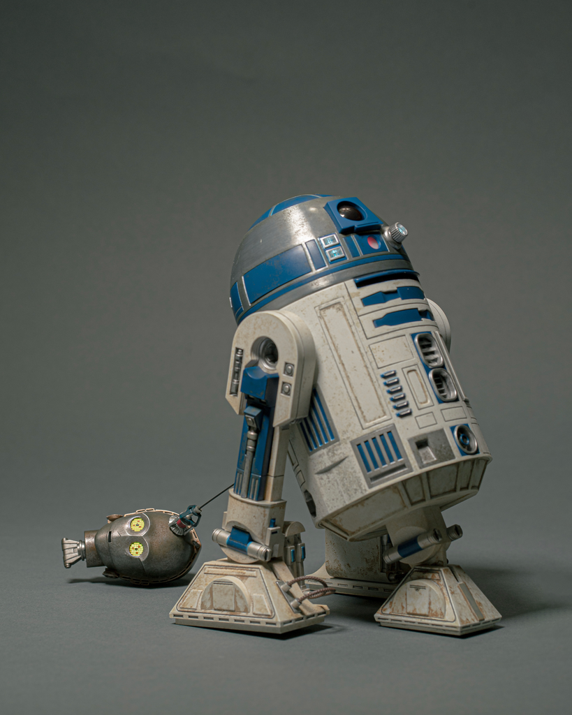 Hot Toys MMS651 Star Wars Attack of the Clones R2D2 1/6 Scale