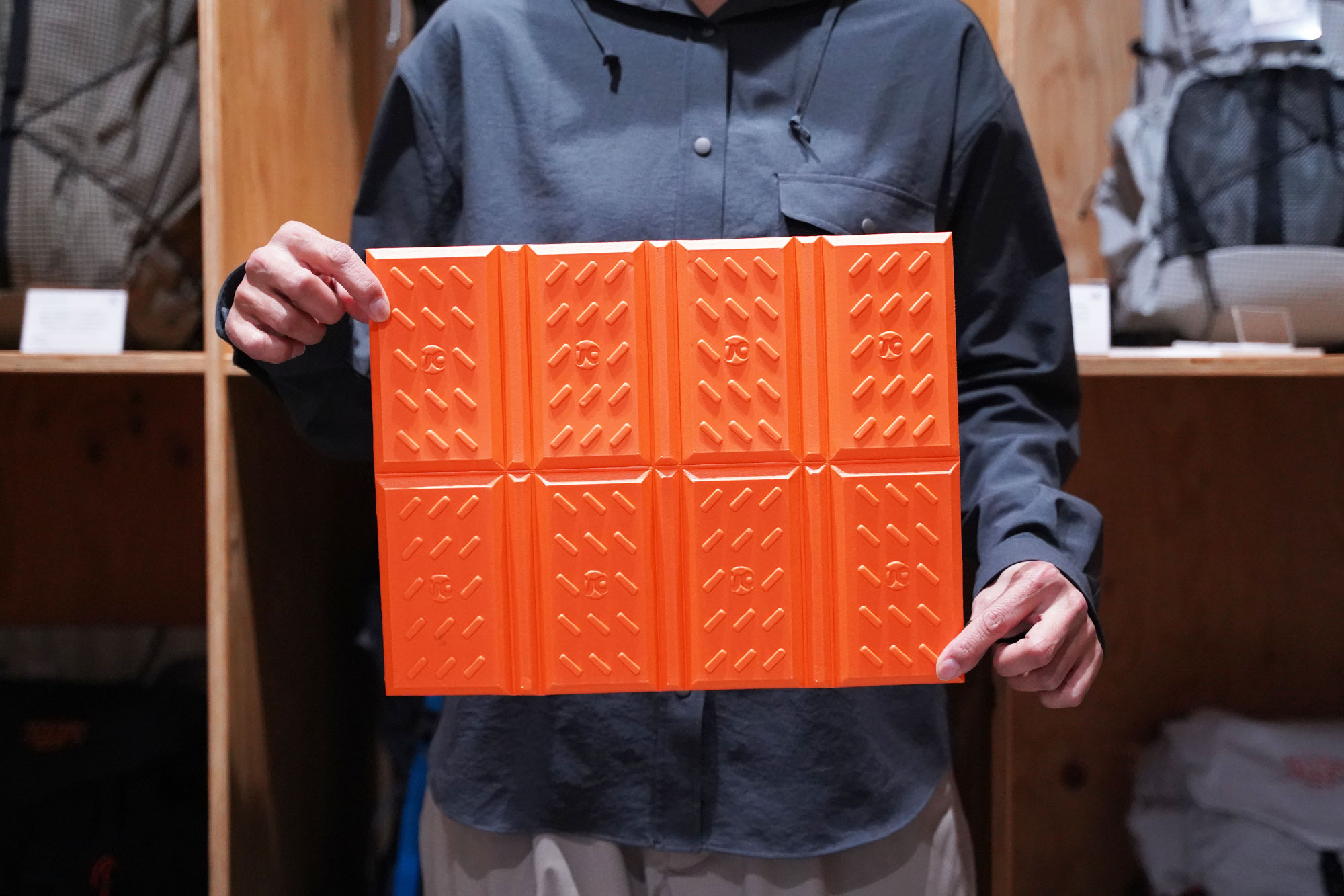 GOSSAMER GEAR “Little Sit Pad” | ハイキングの休憩のお供に最適な