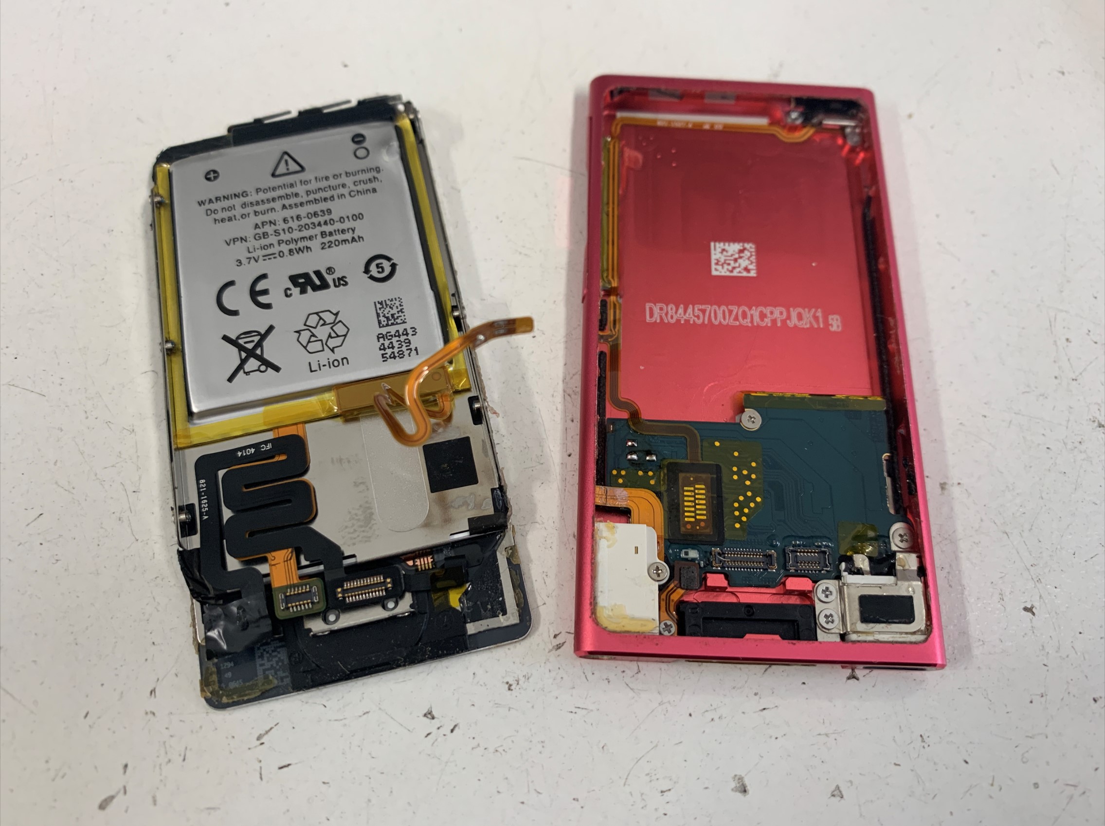 iPod nano 第7世代電池交換】修理料金6578円と格安！放電が異常に早く