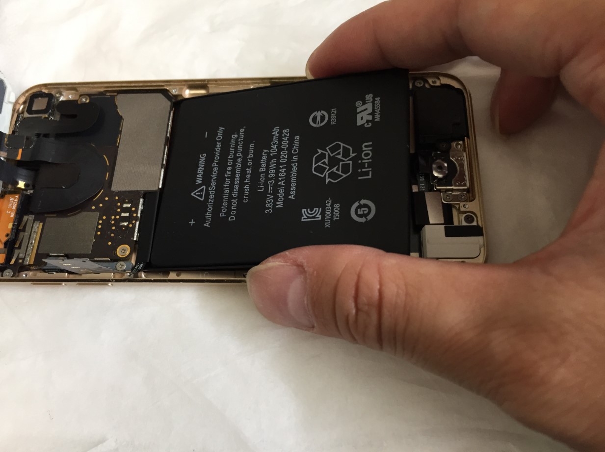 iPod Touch 第6世代バッテリー交換料金等解説！郵送修理ポストリペア