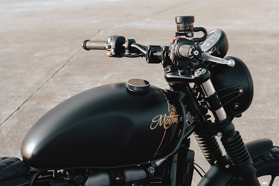 Motone】スピードツイン900 スクランブラー900用 ミラーホールを無くす