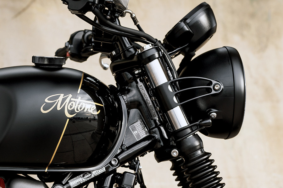 Motone】アルミ削り出し製ショートヘッドライトステーが発売中