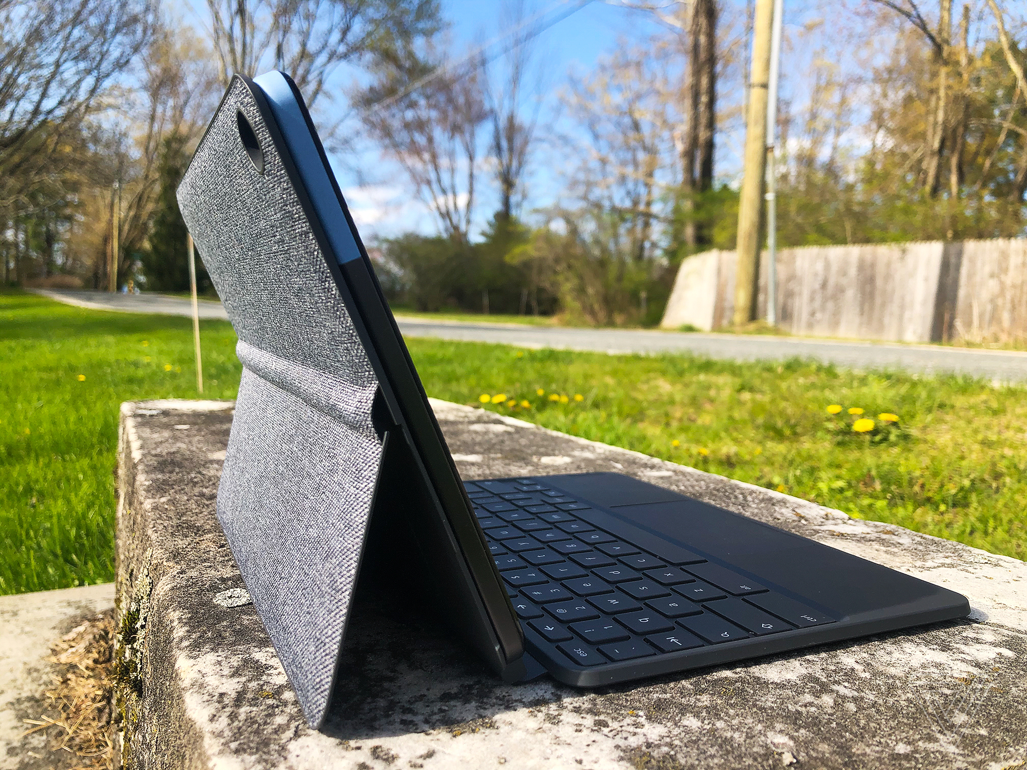 Lenovo Chromebook Duet review: this has no business costing so