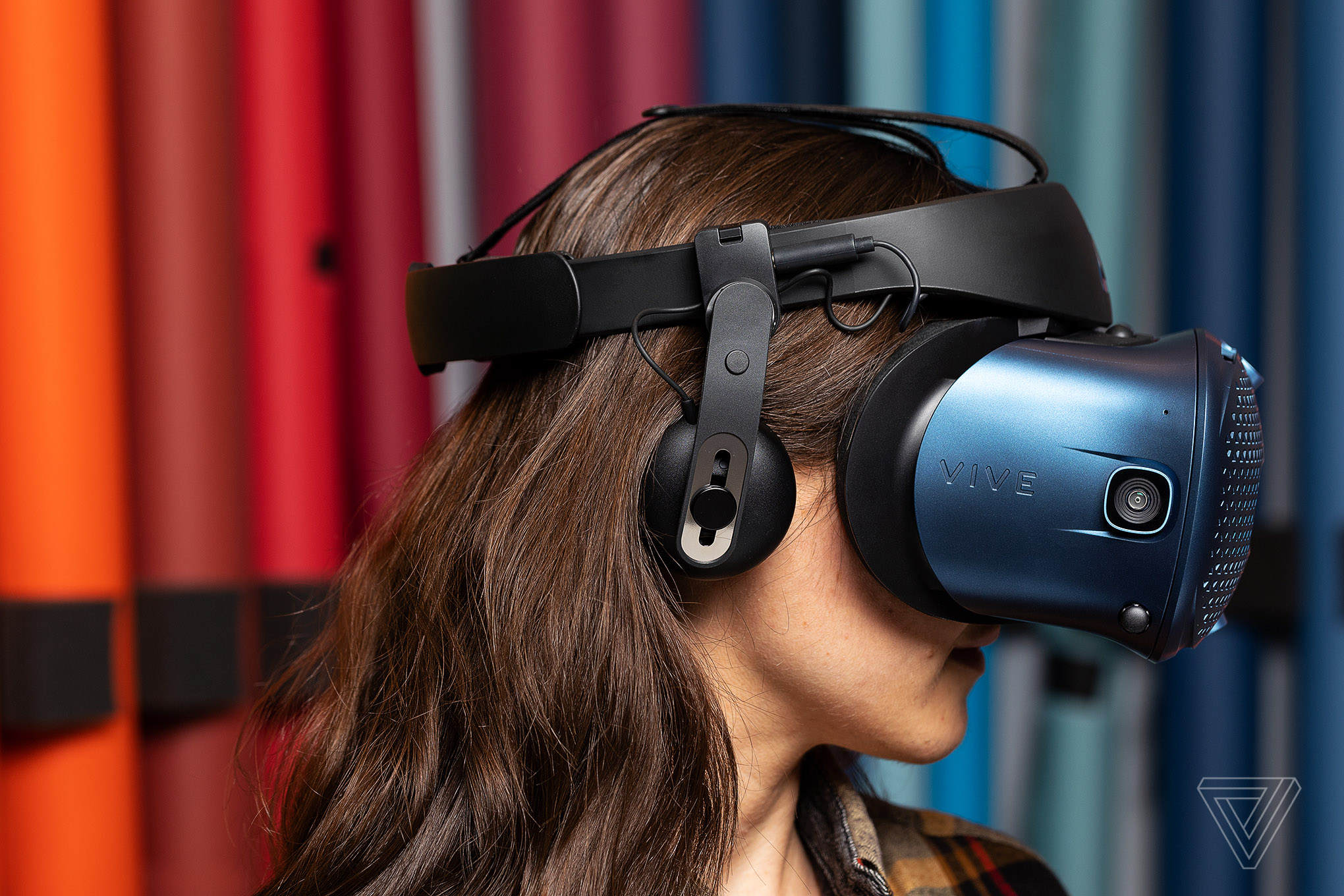 Vive Cosmos review: not out of this world | The Verge