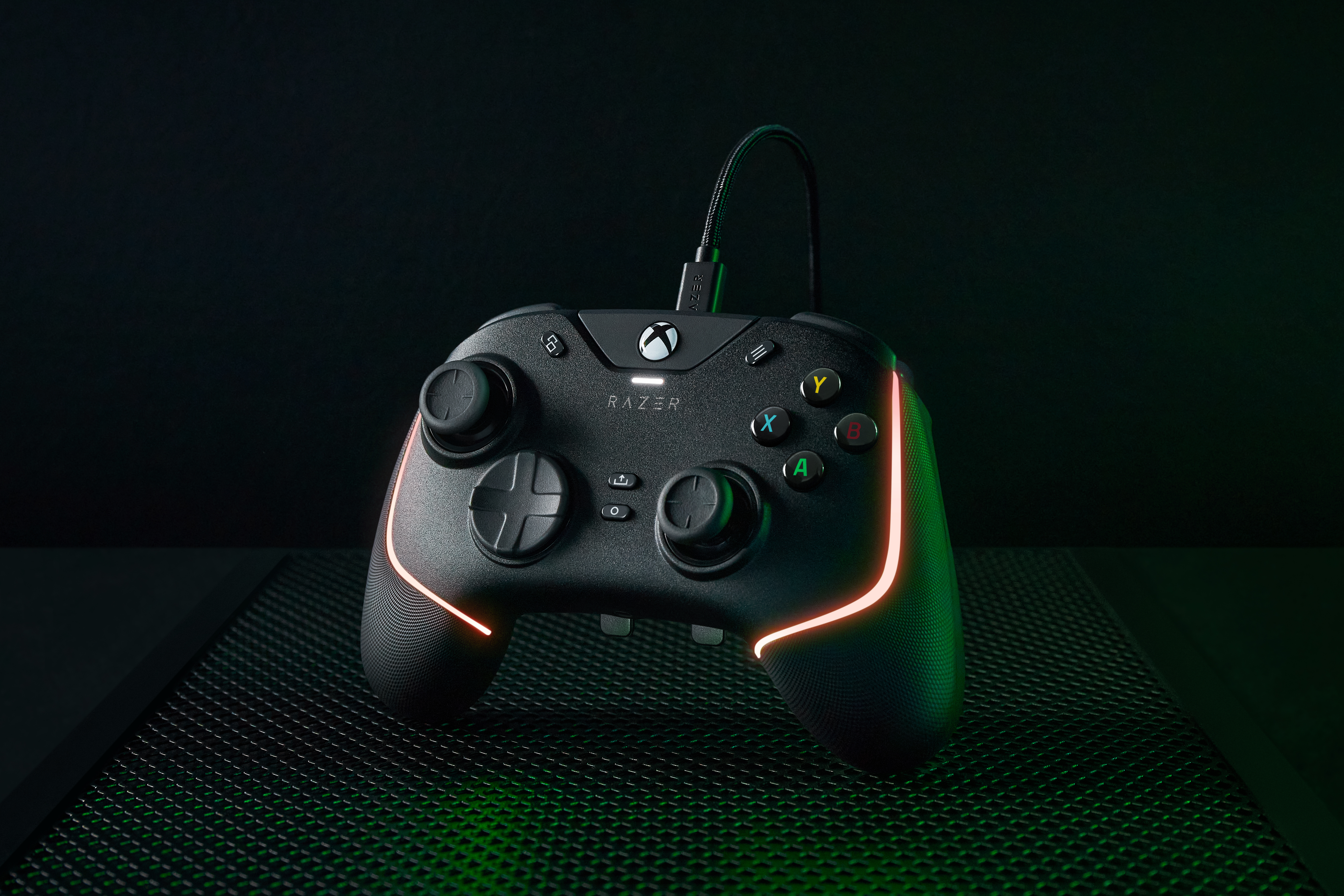 Razer's Wolverine V2 Chroma is an elegant, customizable wired