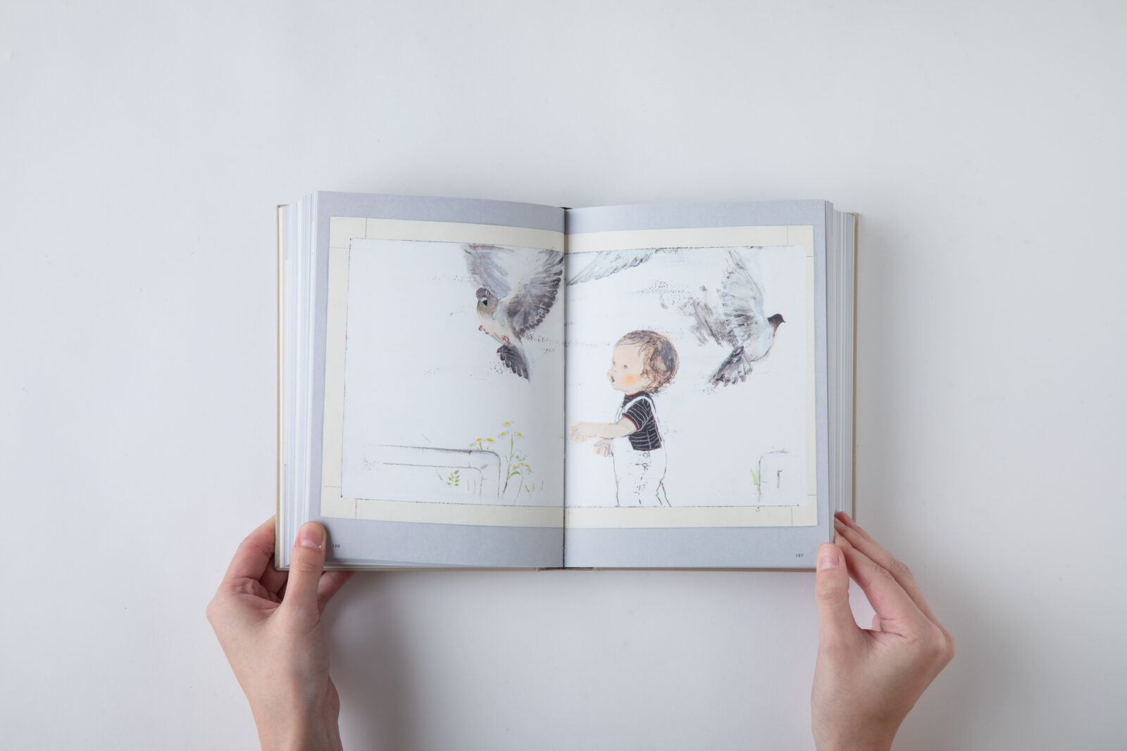 展覧会図録『みみをすますように 酒井駒子』全国書店で販売中｜PLAY