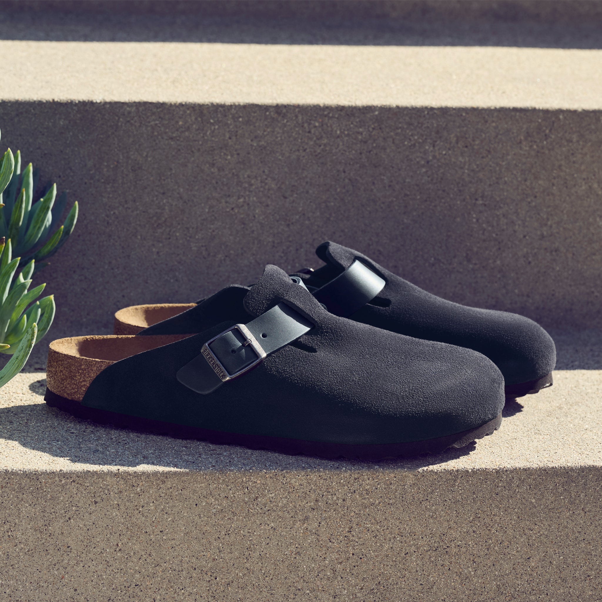 Men's Birkenstock Boston – Midnight Leather | Plaza Shoe Store