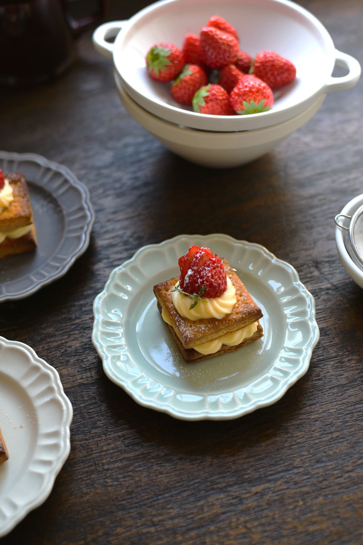 レコメンド :: 植物モチーフの器 :: ポンポネ 150プレート - マルミツ