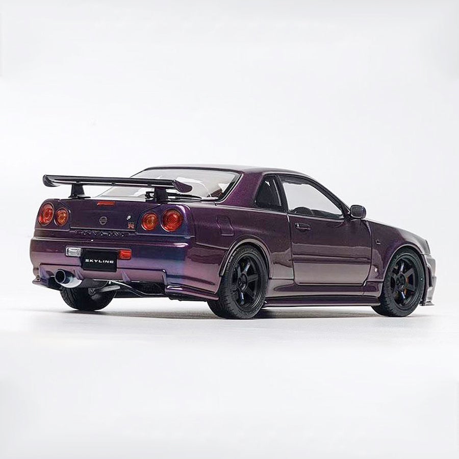 日産スカイライン GT-R (BNR34) の 1/18 スケールミニカーが CAMSHOP