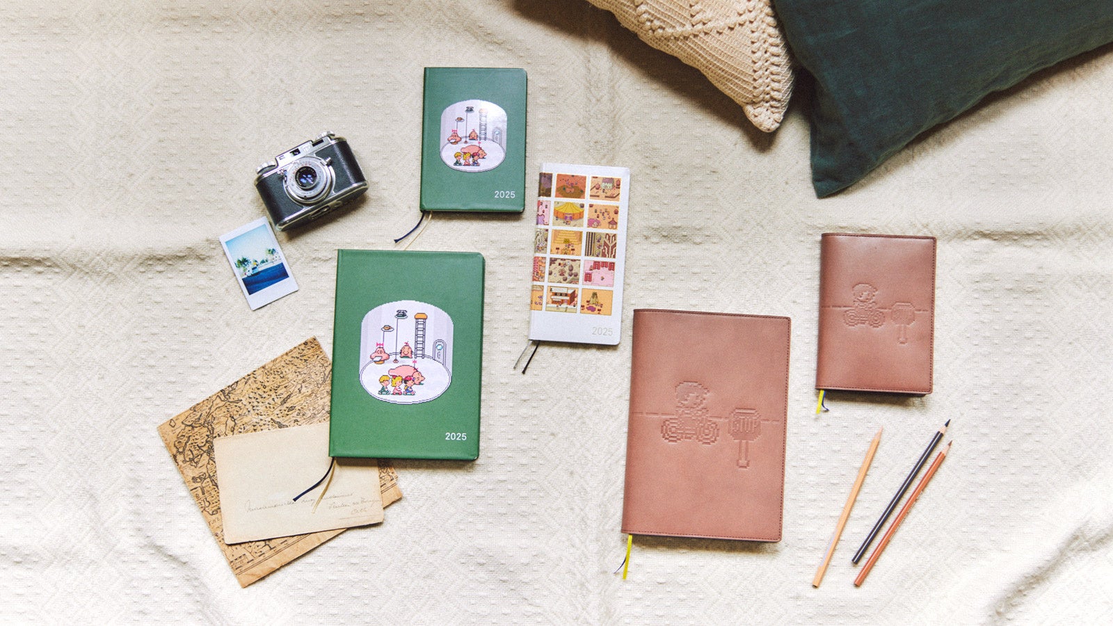 ほぼ日手帳2025」MOTHERシリーズを「MOTHER2のひみつ。」会場で一足