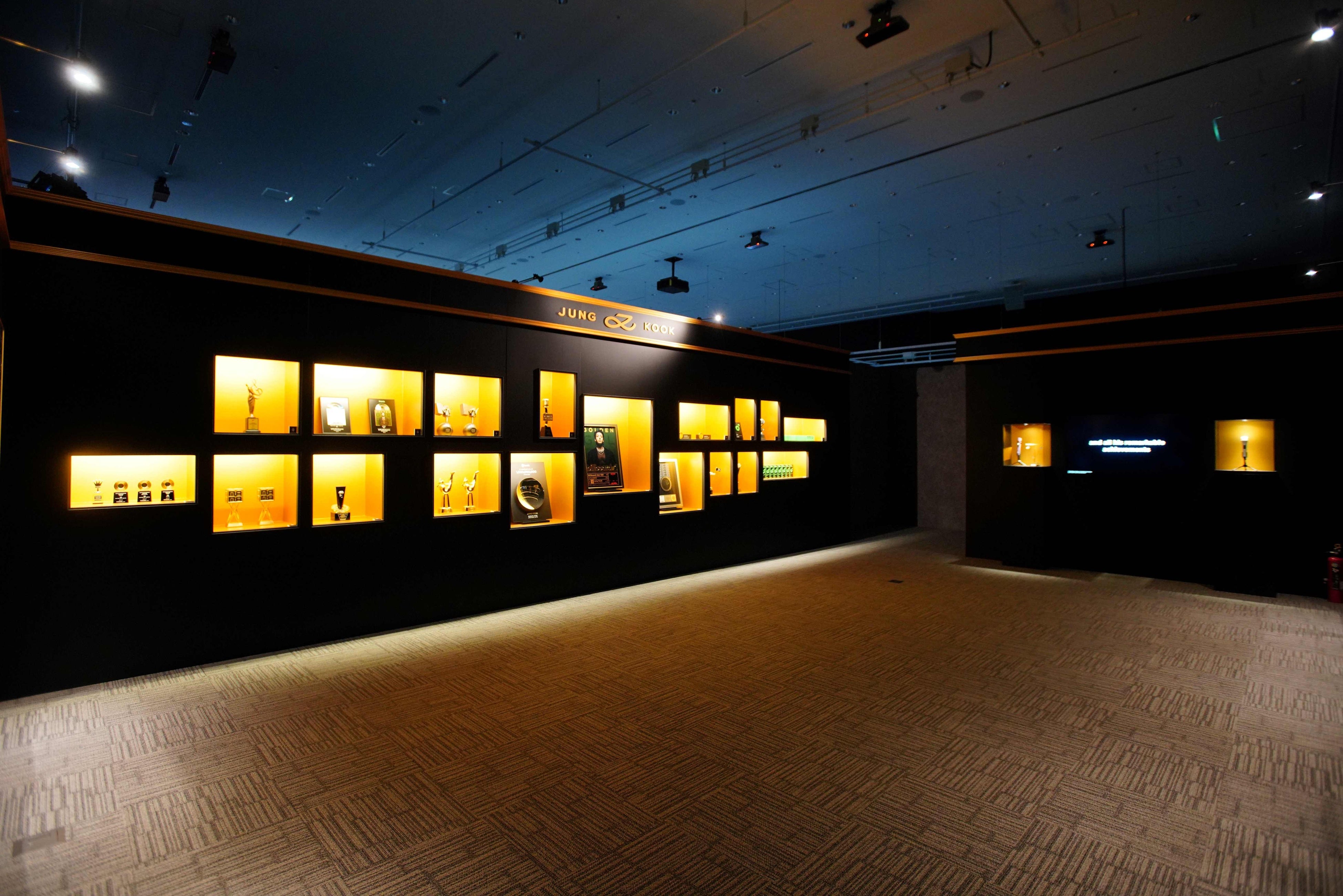 JUNG KOOKのソロ展示 'GOLDEN : The Moments' IN JAPAN 東京で開催