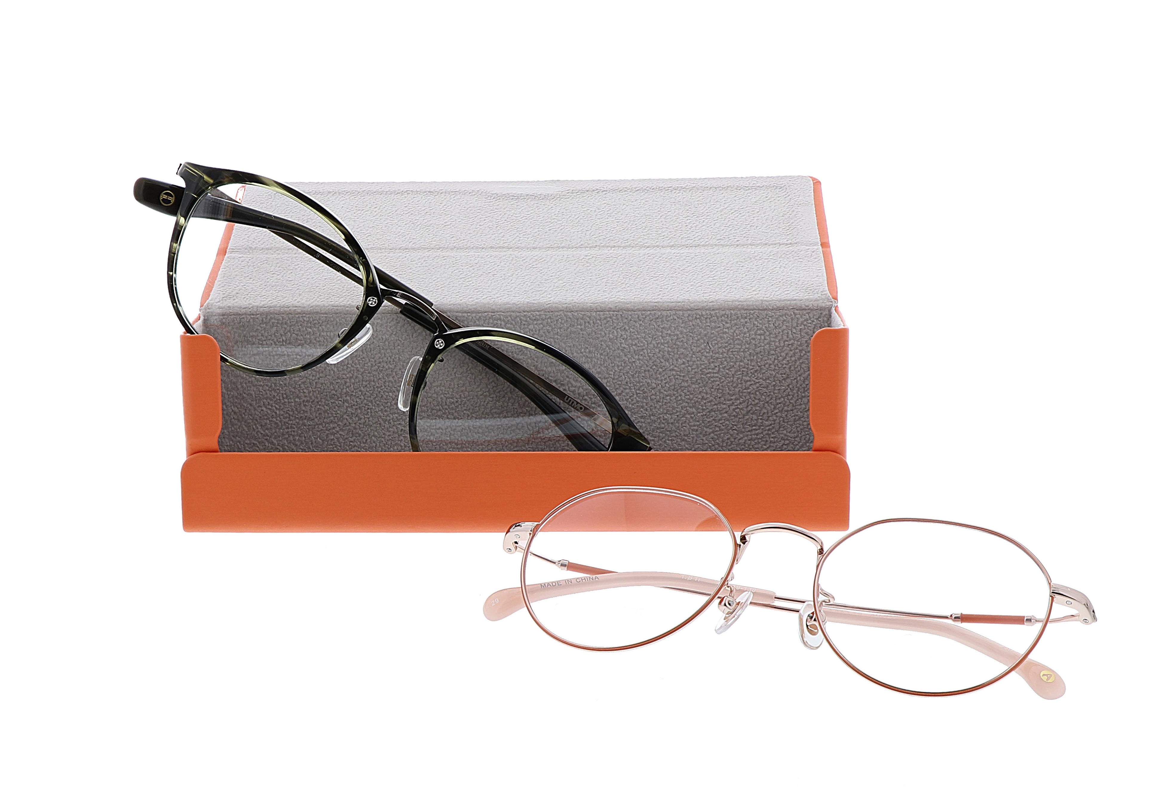 使うとわかる便利アイテム 大好評の『メガネが2本入るケース』が