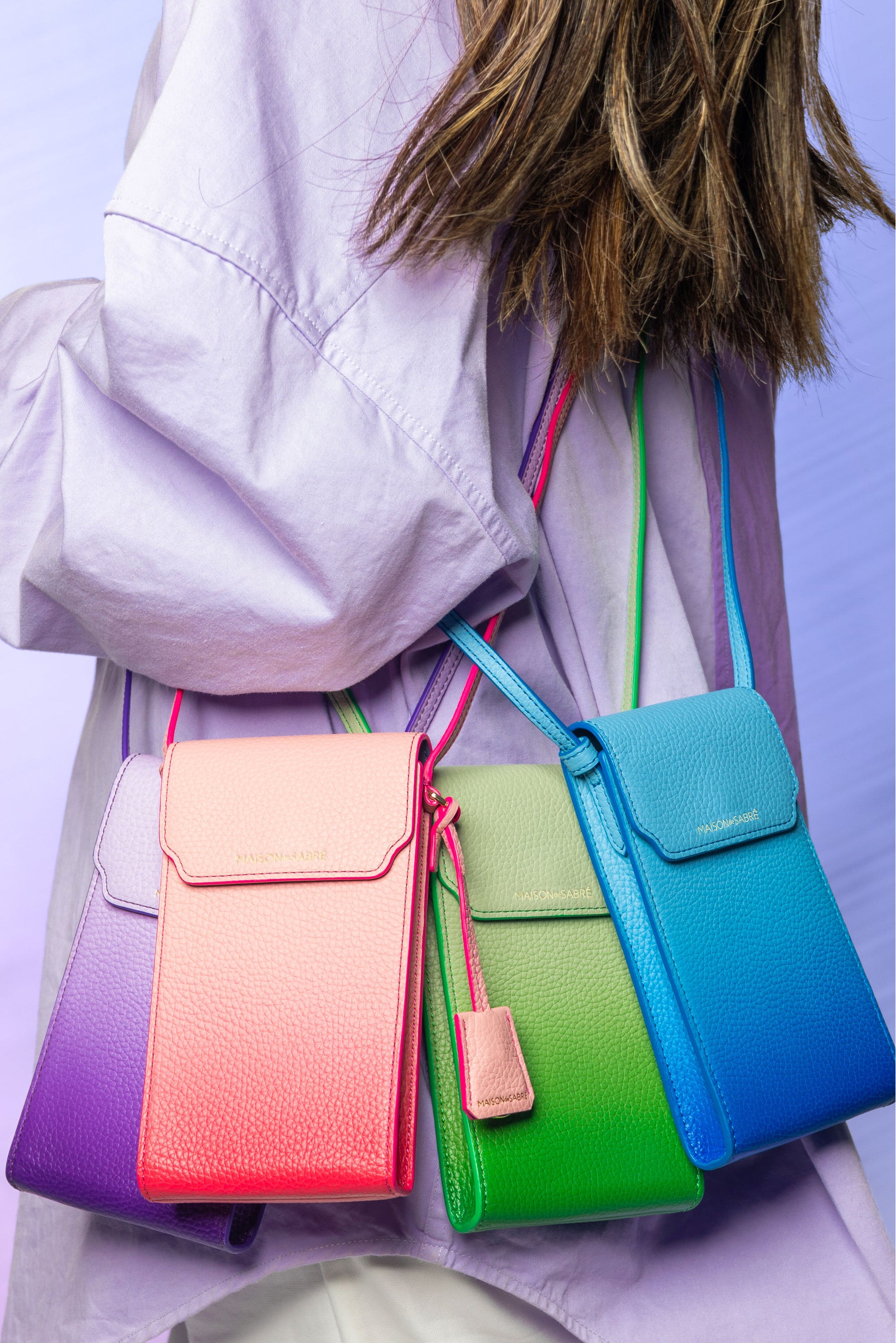 MAISON de SABRÉからパーソナライズできる 『スマホポーチ』が新発売