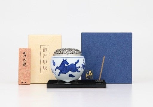 日本香堂、2026年干支「午」モチーフの限定お香セット3商品を発売