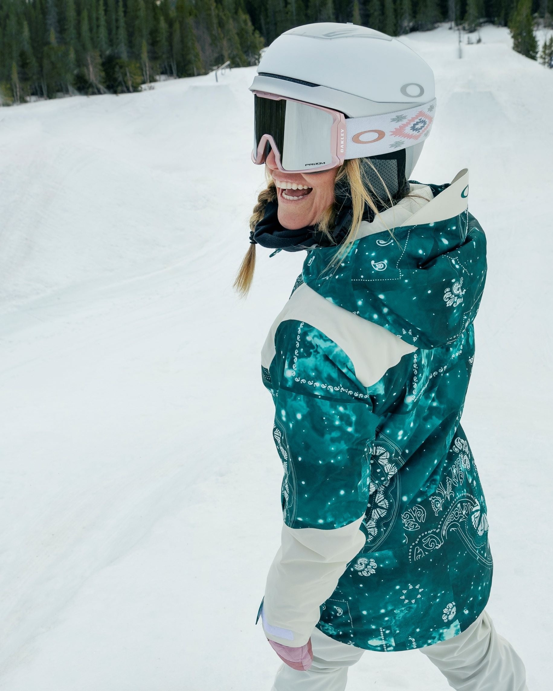 オークリー、トップアスリートが開発・デザインを手掛けた2022 SNOW