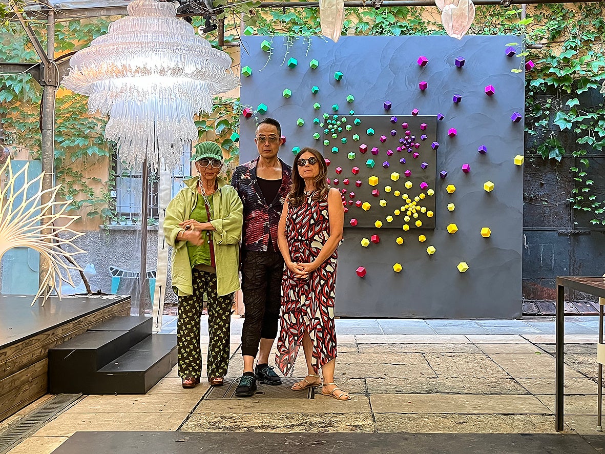 ガラス造形作家 西中千人が「ミラノ デザイン ウィーク 2024」に参加