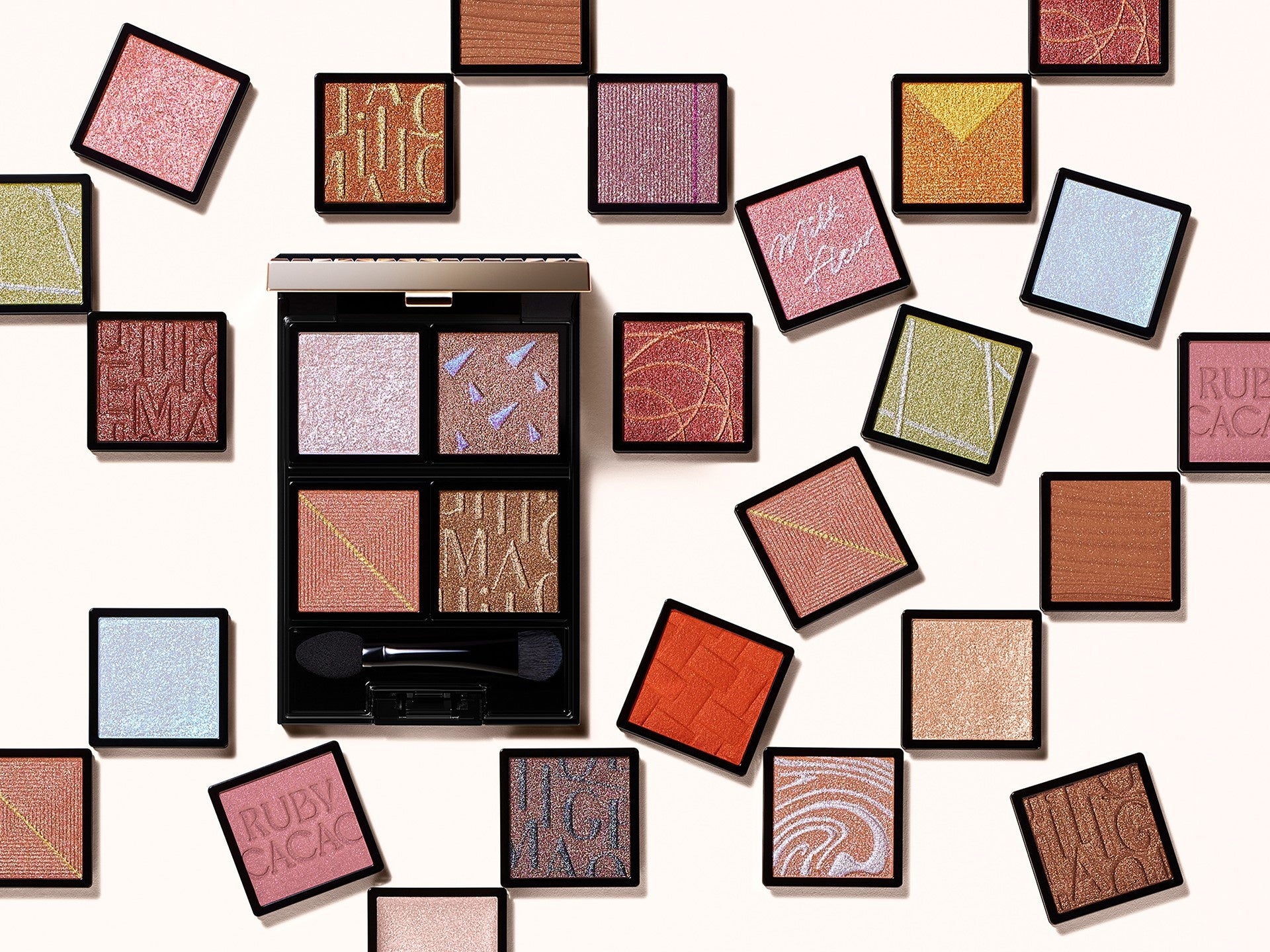 マキアージュからぱっちり大きな目もとが叶うカスタマイズアイカラー