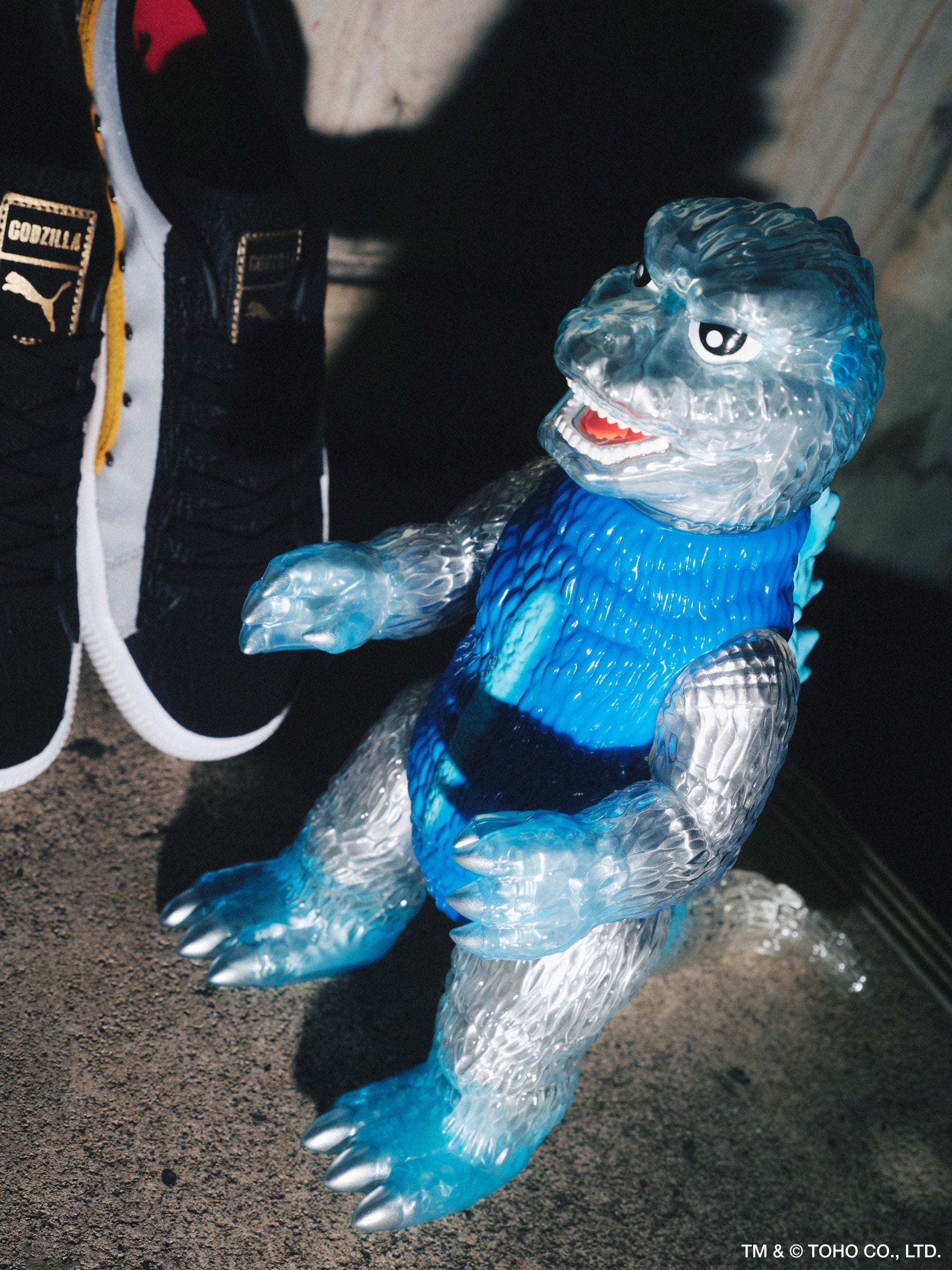 SECRETBASE」によるコレクティブルなソフビゴジラの新色が「atmos」で