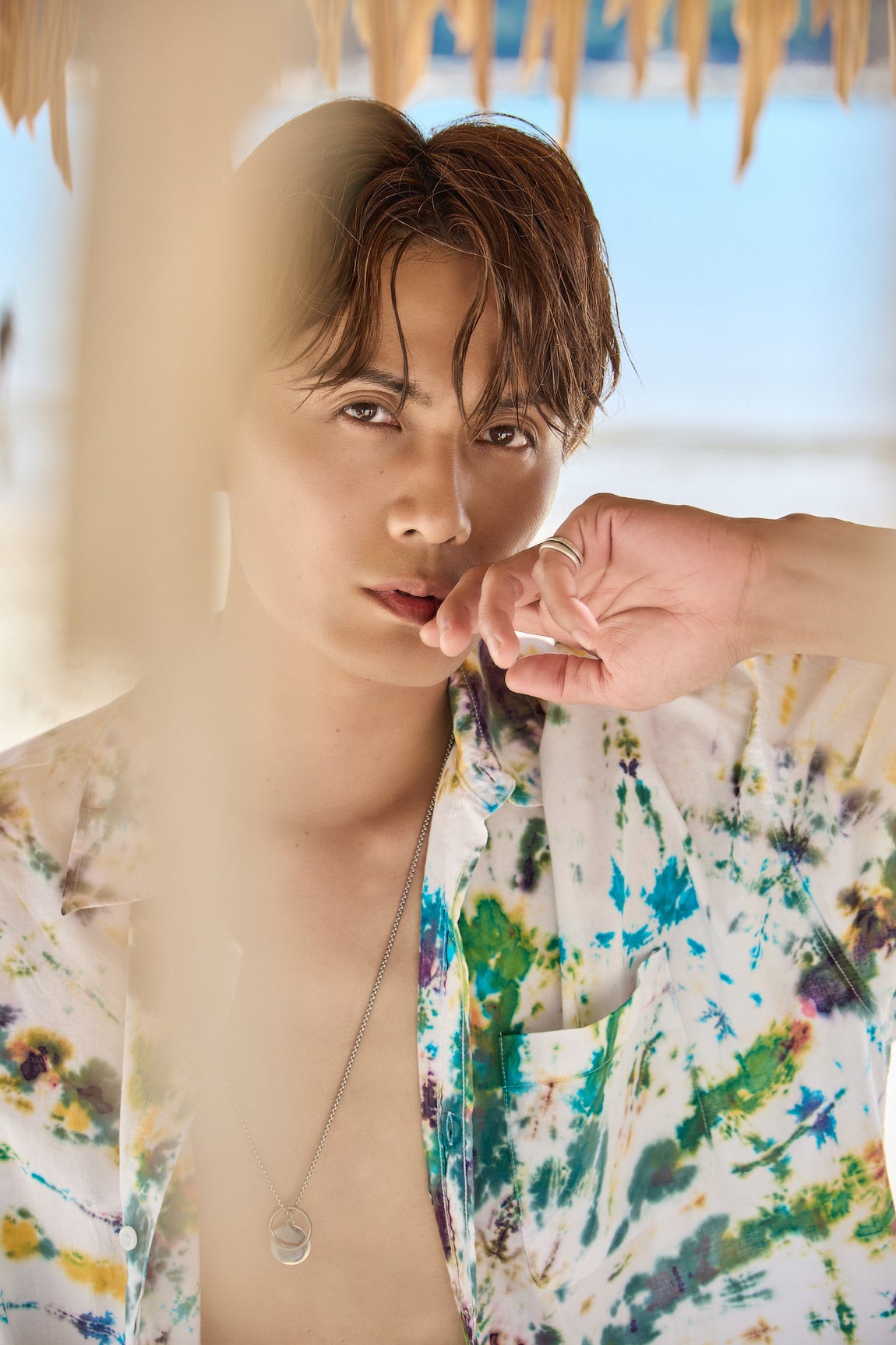 加藤和樹が40歳の誕生日に写真集を発売！ オール韓国ロケで30代最後の