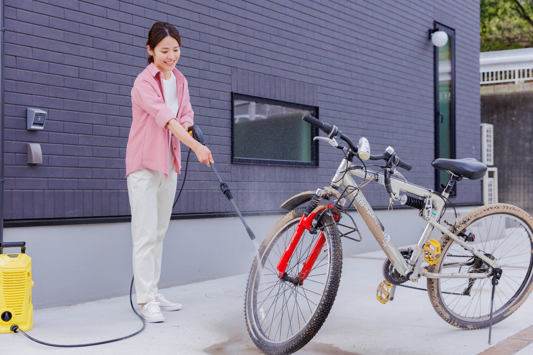 新製品】ケルヒャー史上最軽量！家庭用高圧洗浄機「K 1」7月1日（土