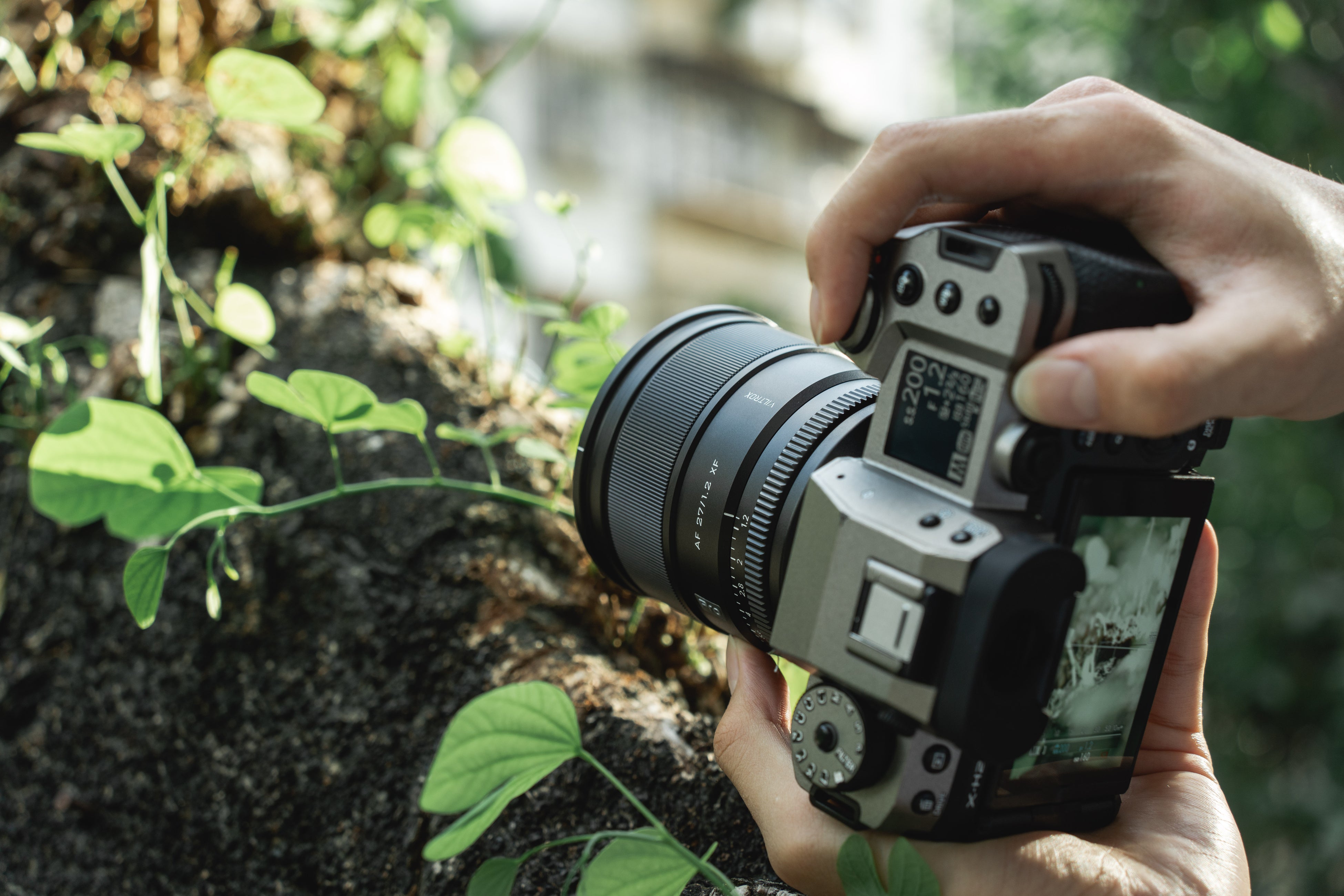 Viltroxプロシリーズ--- 27mm f1.2 Xマウント2023年8月21日(月)より