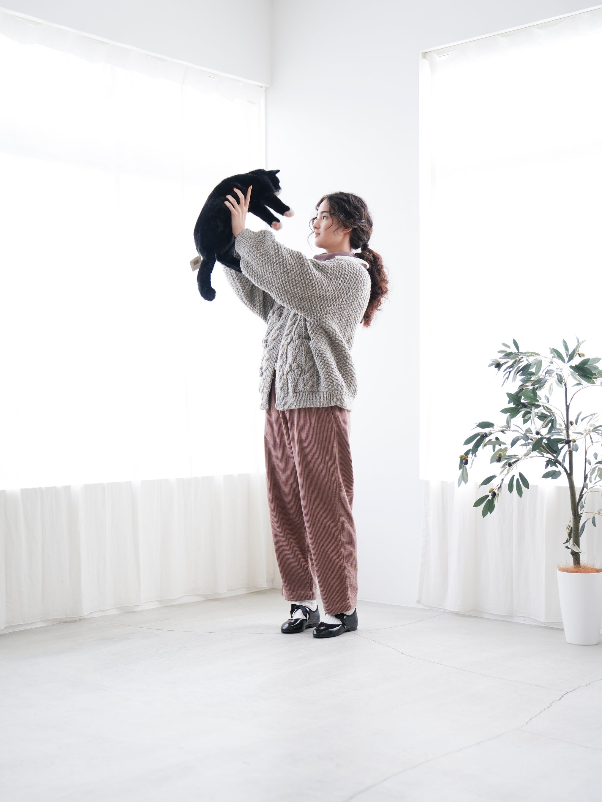 秋から冬にむけて恋しくなるニットたち。ファッションブランド「nest