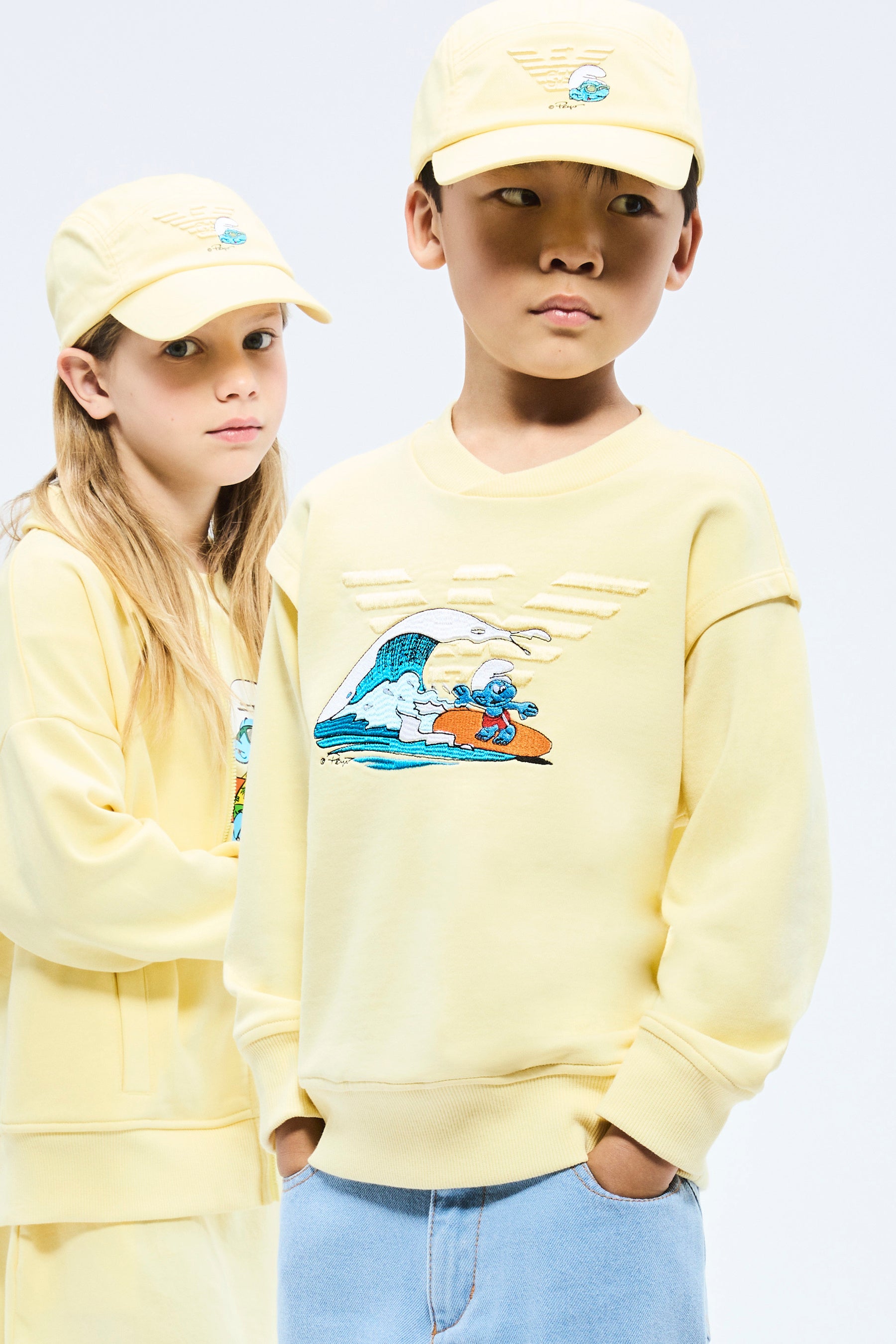 エンポリオ アルマーニ】ジュニアラインから、スマーフとの