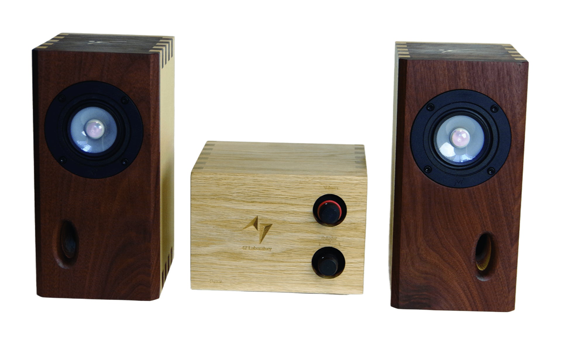 世界初】日本電気硝子の超薄板特殊ガラスを採用したマークオーディオの