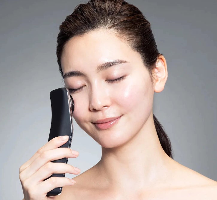 レンタル開始】美容家電ブランドBrighte（ブライト）からリフト美顔器