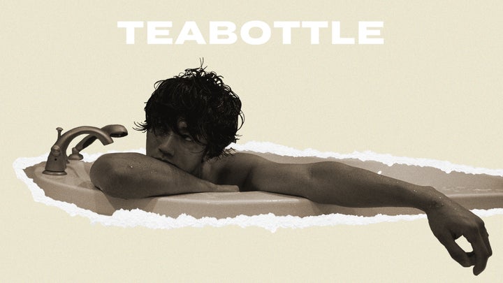 赤西仁さんと共同開発したシャンプー＆トリートメント『TEABOTTLE』が