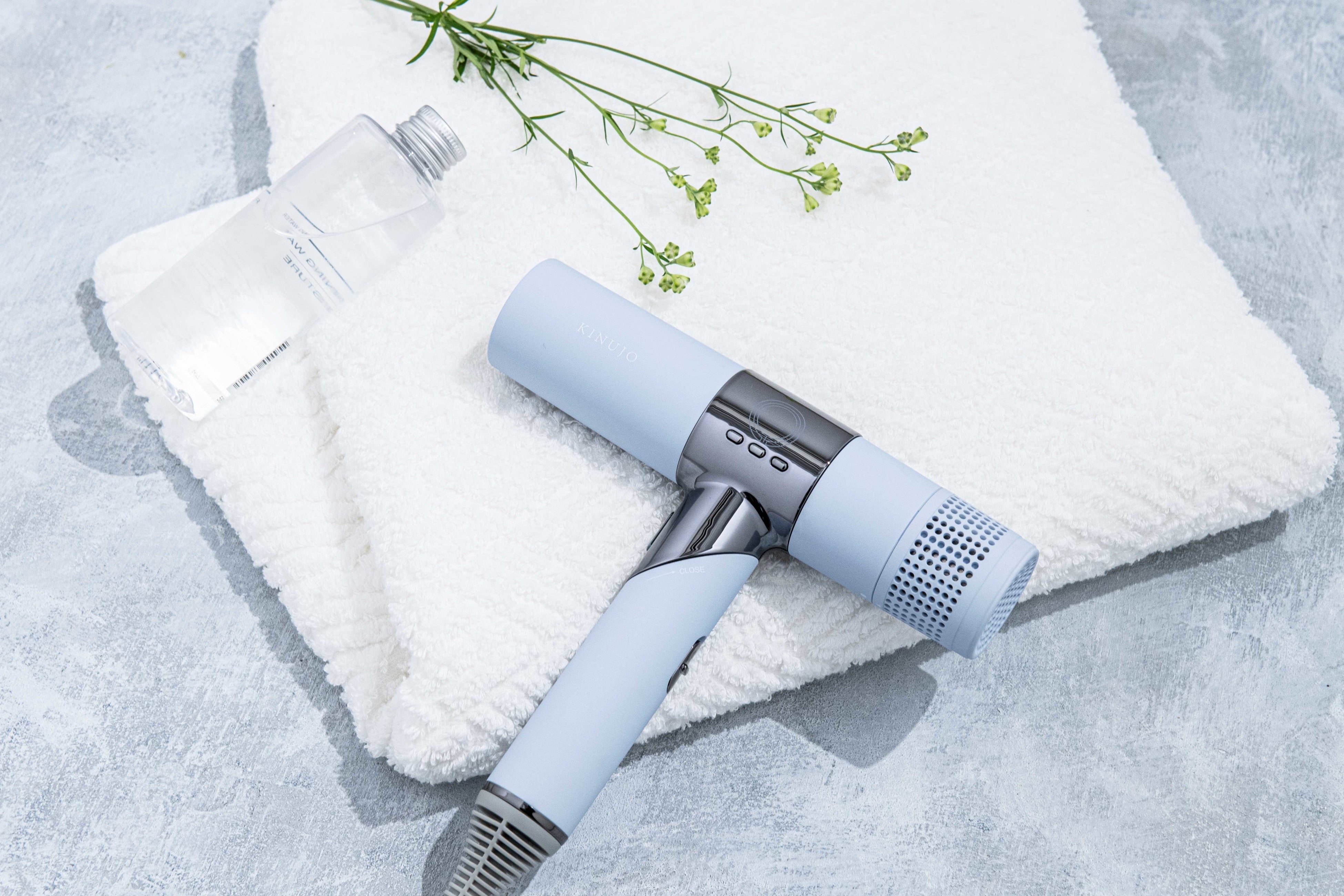 20代～40代女性100人の声で生まれた新色を公開！“うるツヤ速乾”で人気