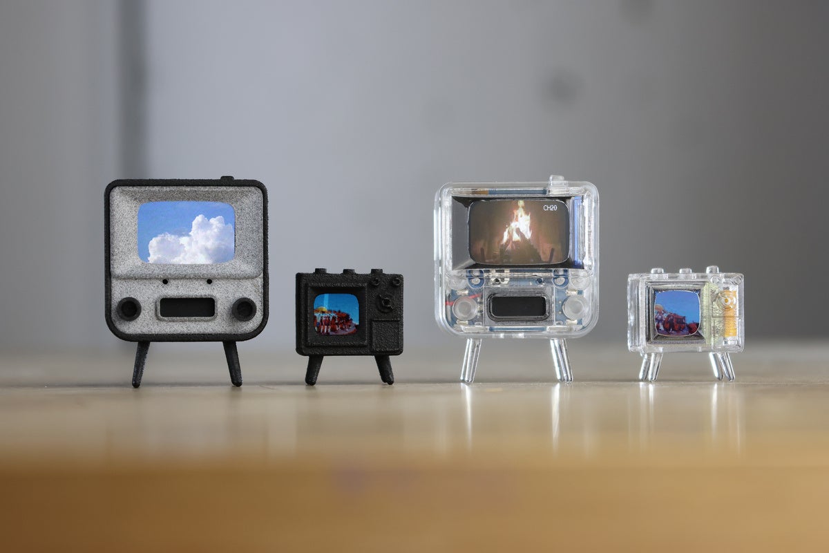 本当に映る指先サイズのミニチュアテレビ「TinyTV 2/Mini」が国内最大