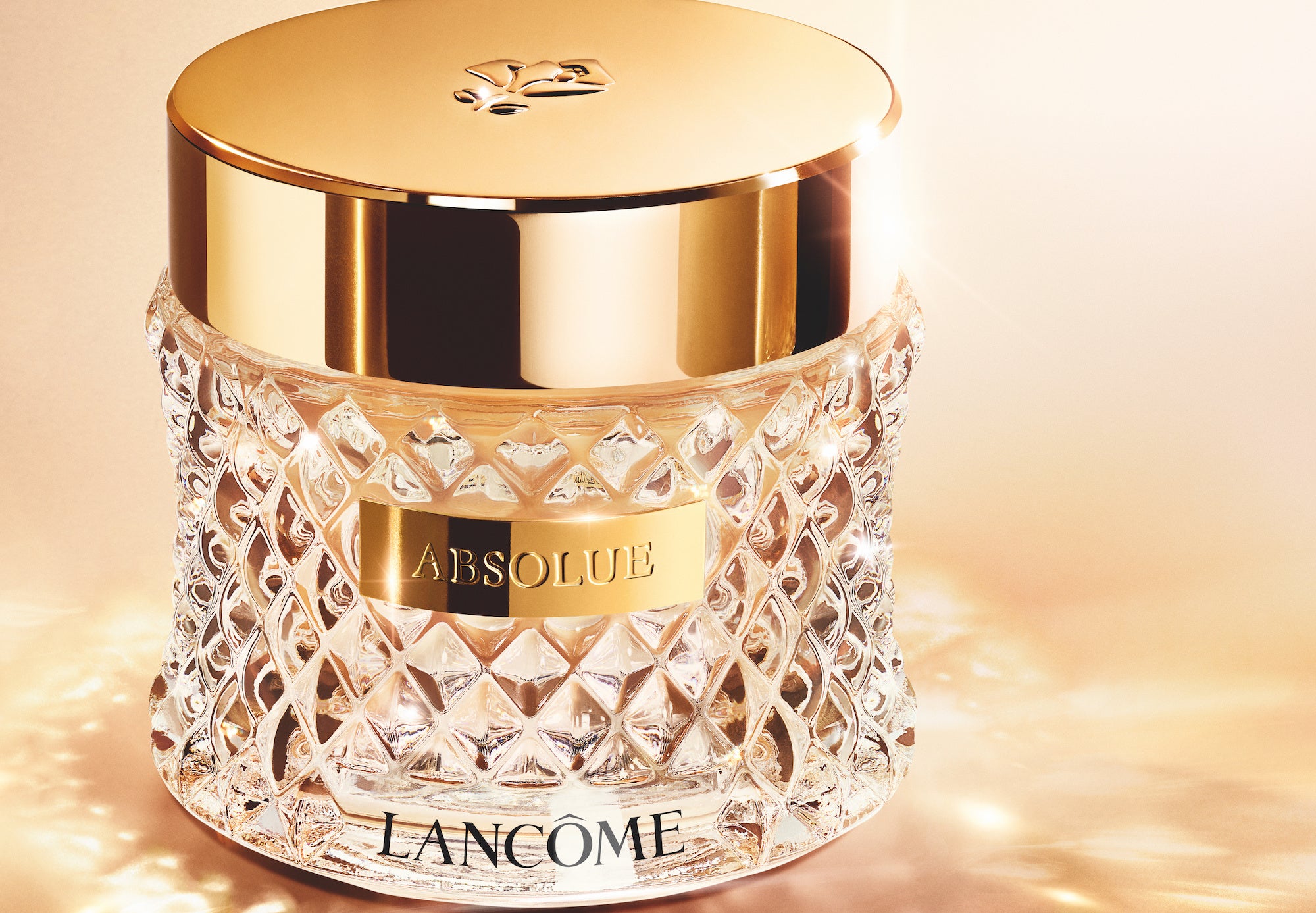 ランコム最⾼峰「アプソリュ」からリュクスな肌へと導く 次世代